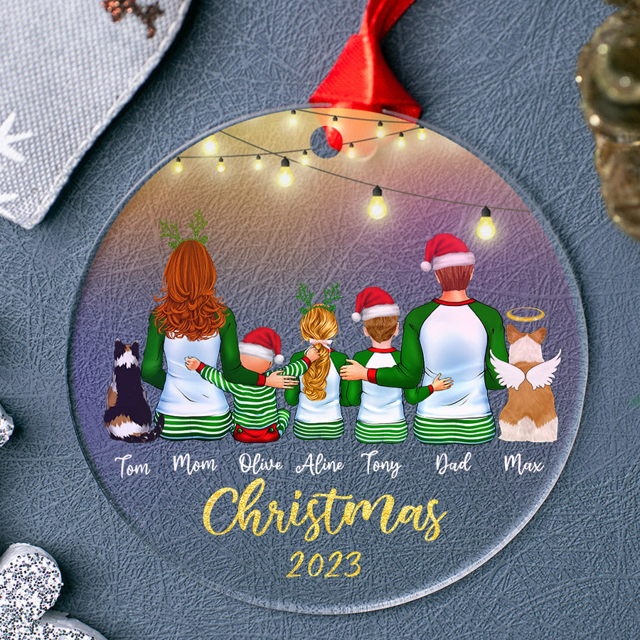 Family of 5 Christmas Ornaments With Pets